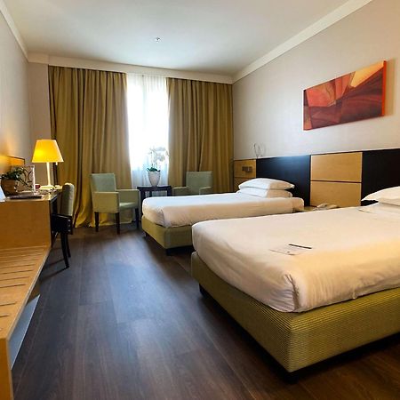 Best Western Plus Hotel Le Favaglie Cornaredo Exterior photo