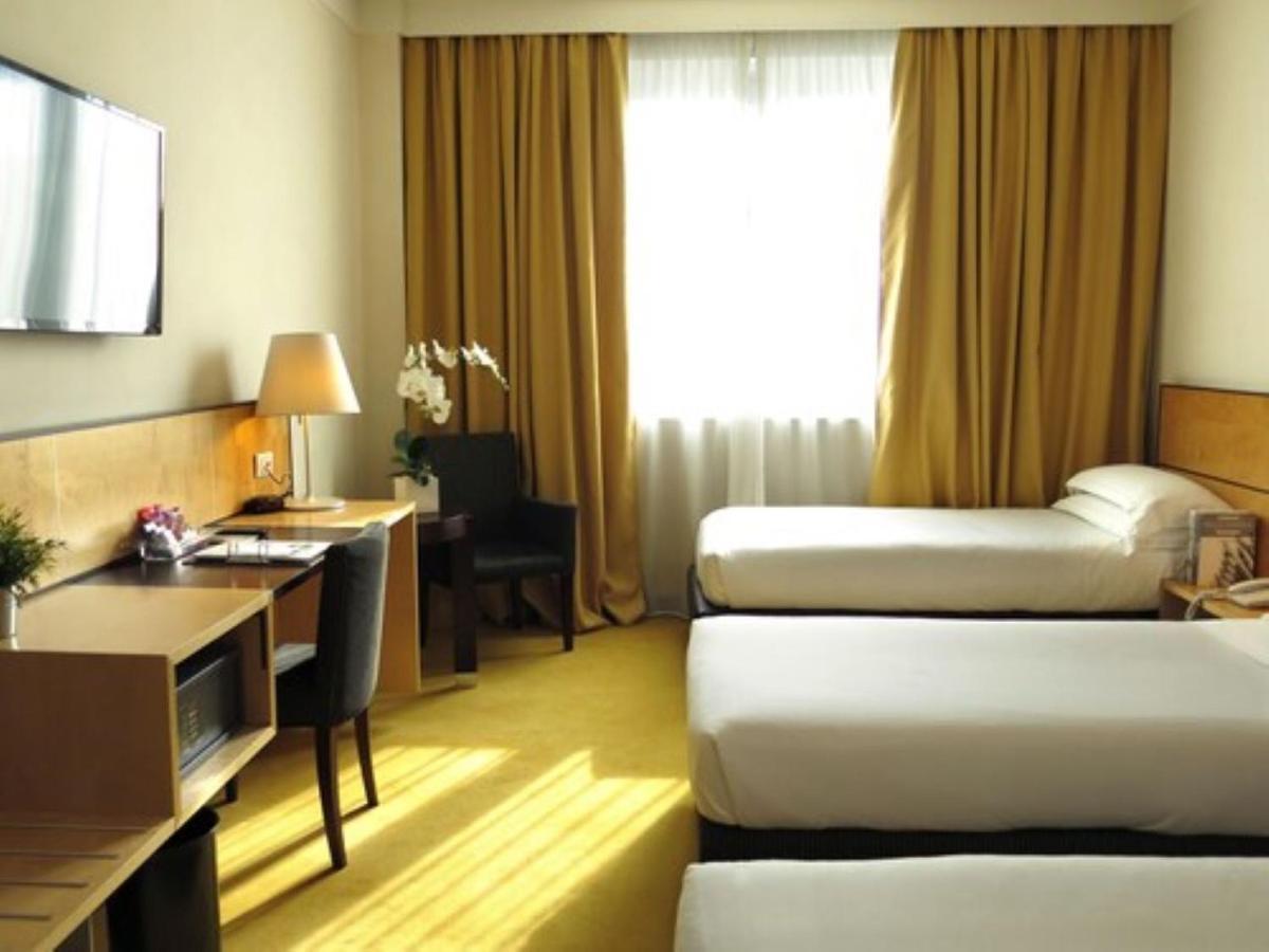 Best Western Plus Hotel Le Favaglie Cornaredo Exterior photo